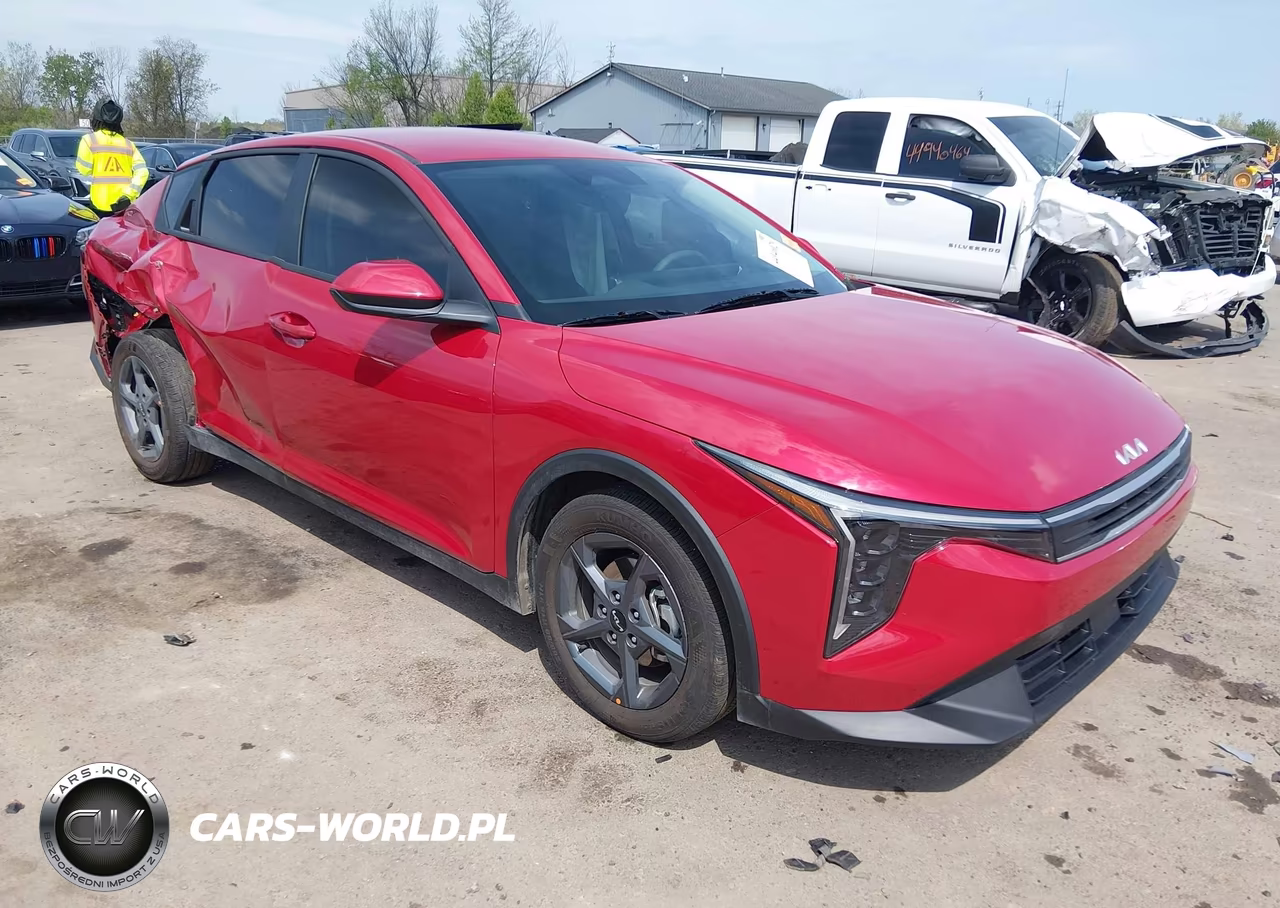 2026 Kia K4 Lxs – zdjęcie 1 z 16