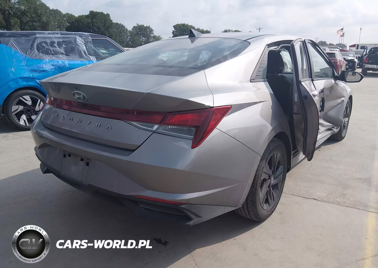 2023 Hyundai Elantra Sel VIN:KMHLM4AG7PU438095 - 4