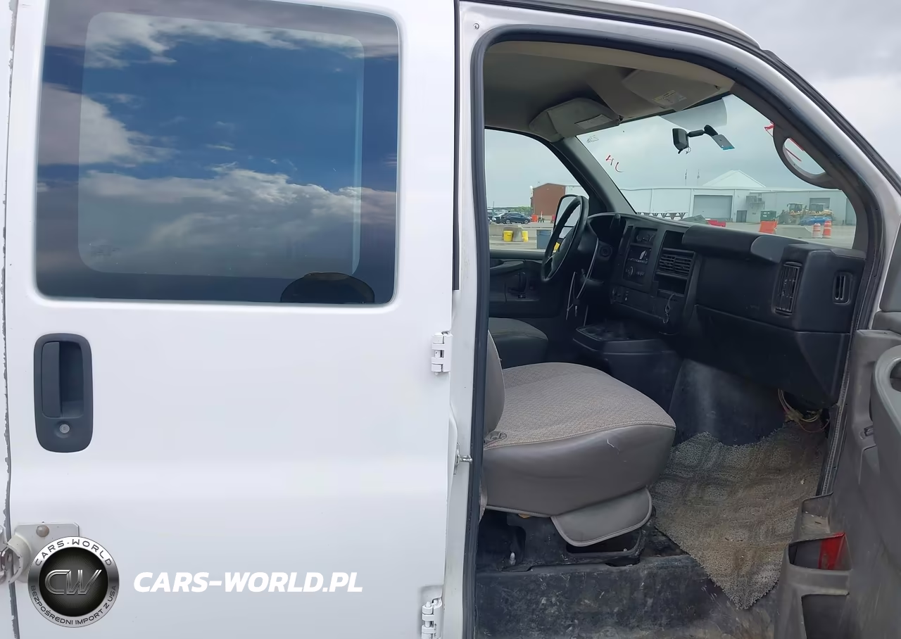 2015 GMC Savana 2500 Work Van VIN:1GTW7FCF5F1904888 - 5