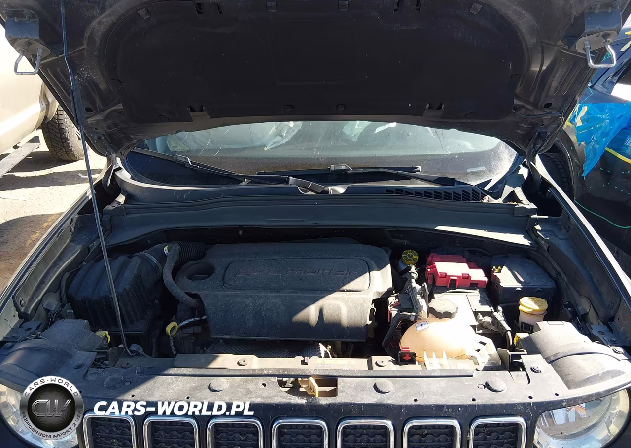 2021 Jeep Renegade Latitude 4X4 VIN:ZACNJDBB4MPM25694 - 10