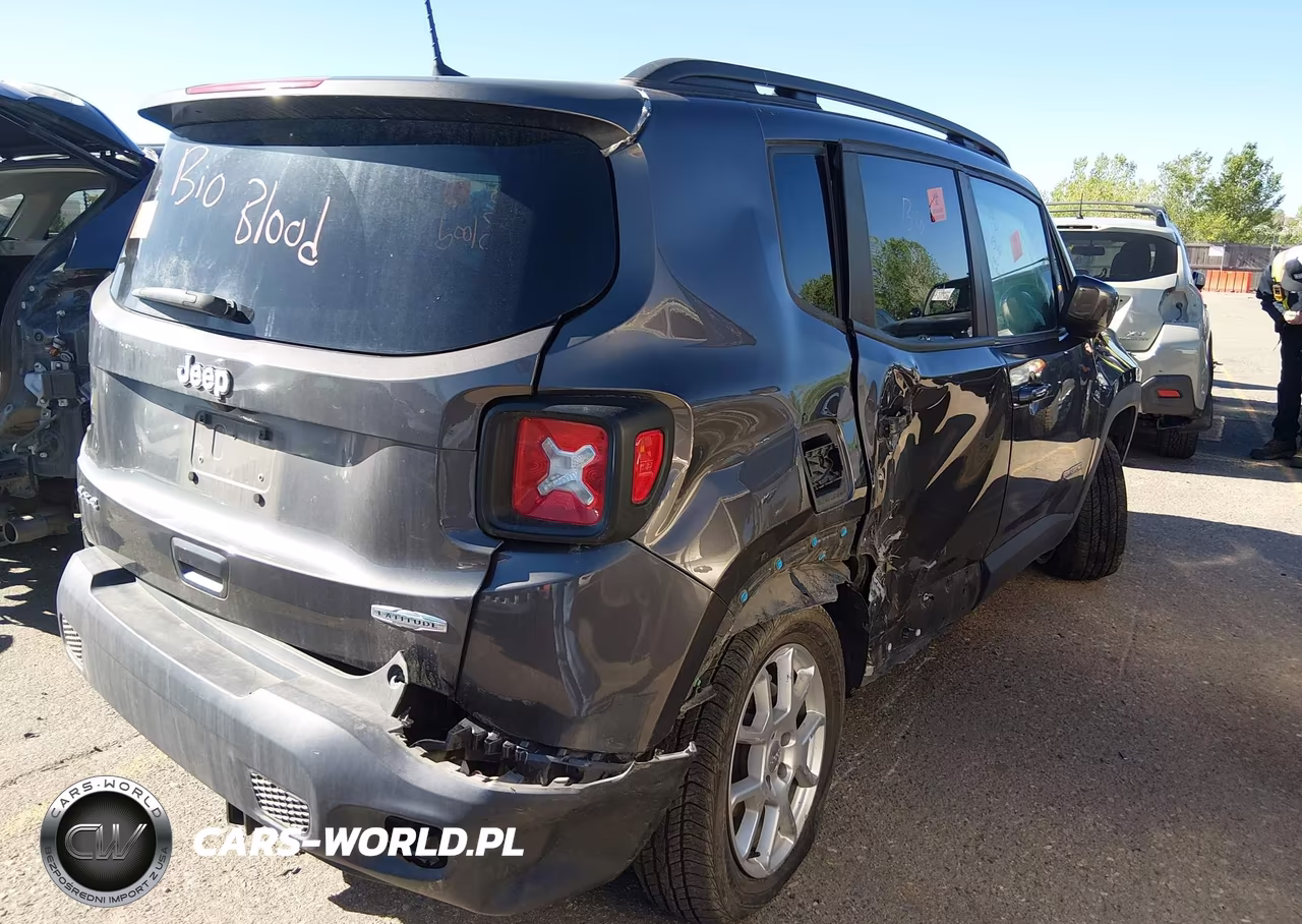 2021 Jeep Renegade Latitude 4X4 VIN:ZACNJDBB4MPM25694 - 4