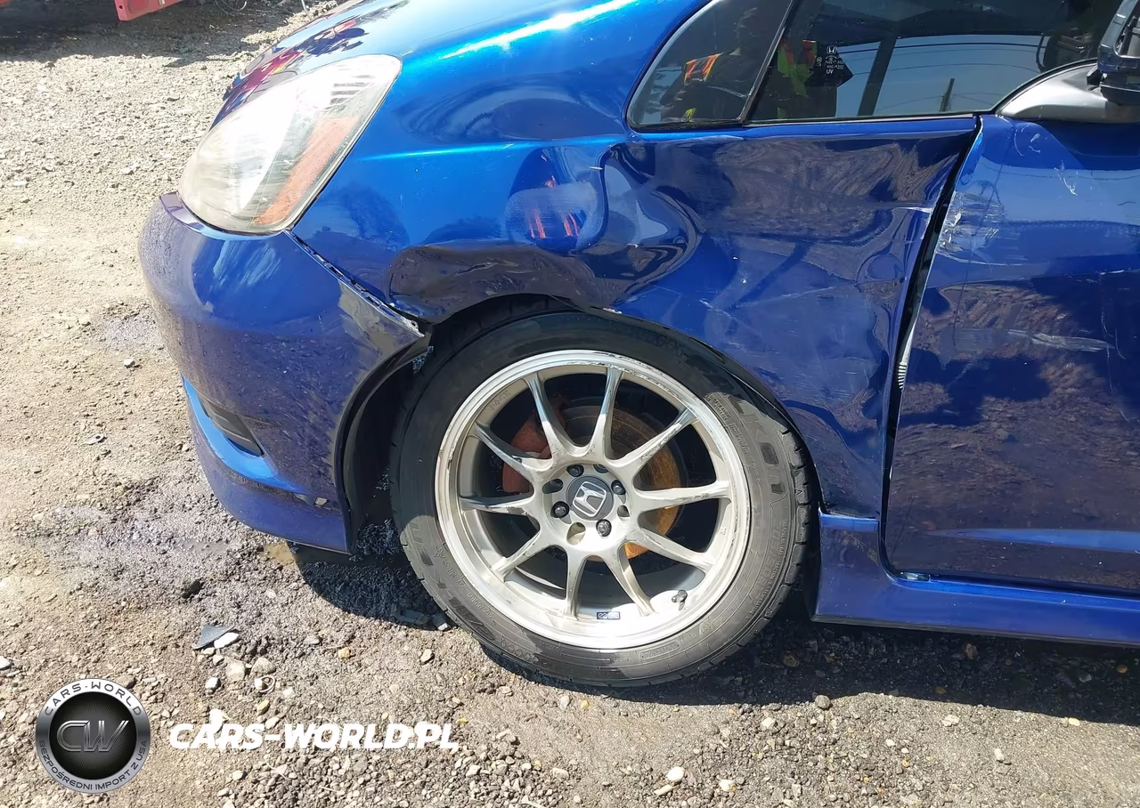 2013 Honda Fit Sport VIN:JHMGE8G56DC004041 - 6