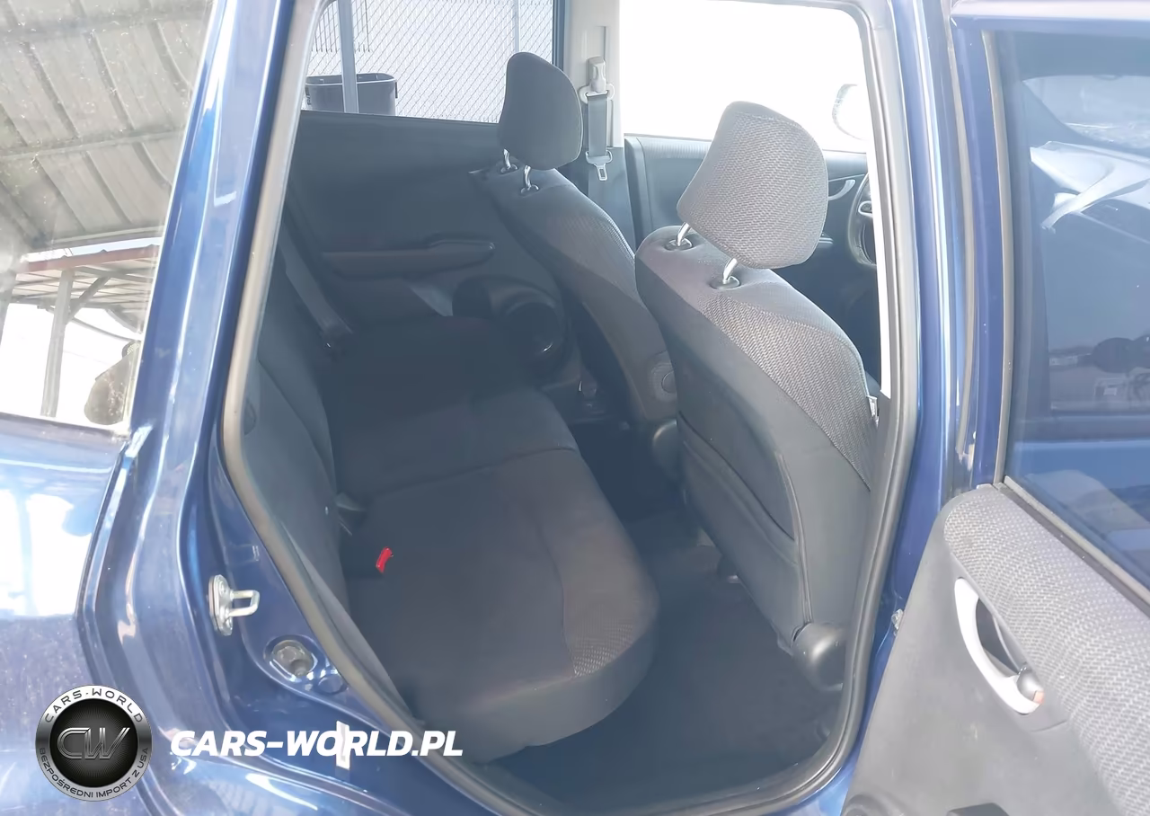 2013 Honda Fit Sport VIN:JHMGE8G56DC004041 - 8