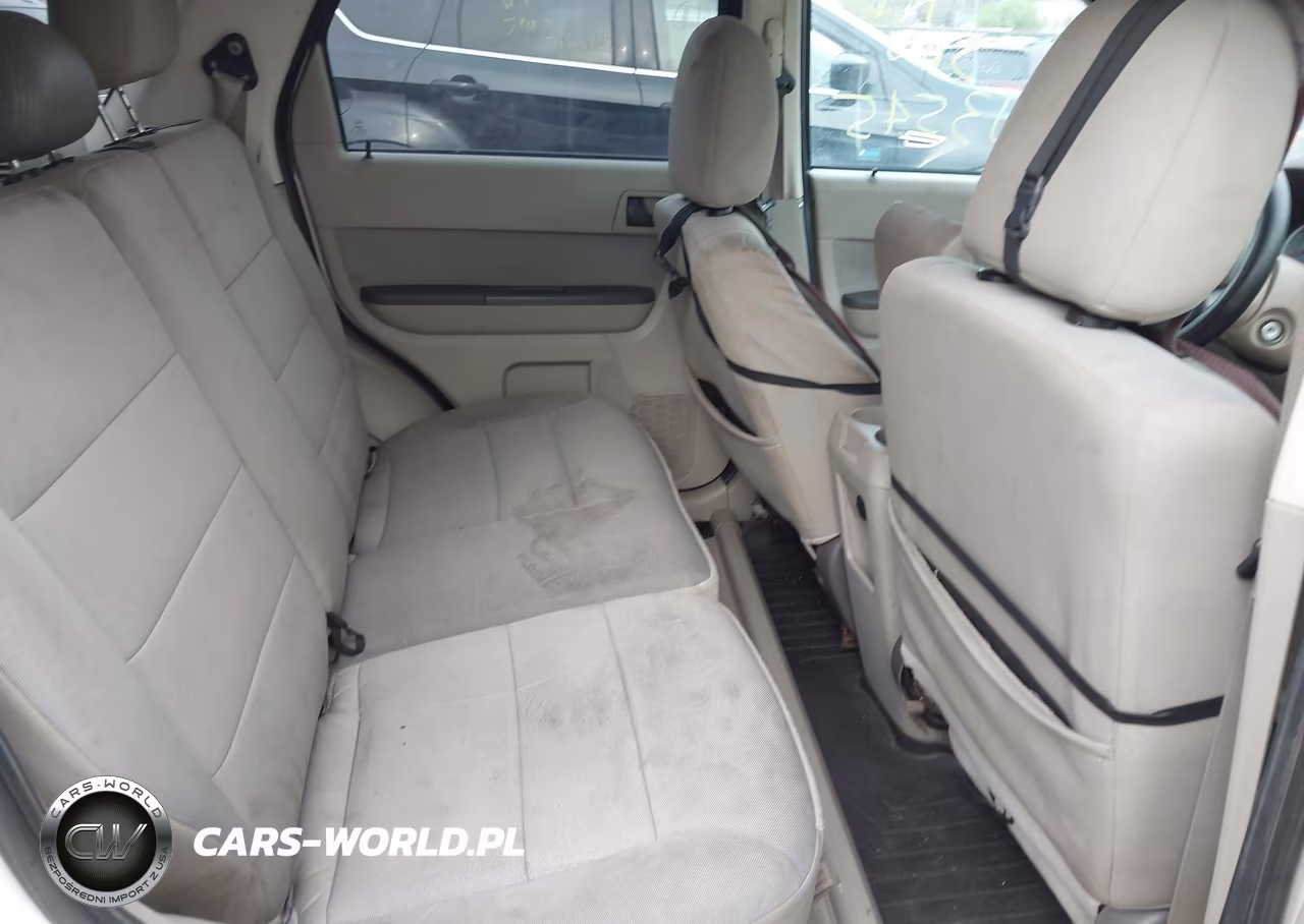 2012 Ford Escape Hybrid VIN:1FMCU5K33CKB19042 - 8