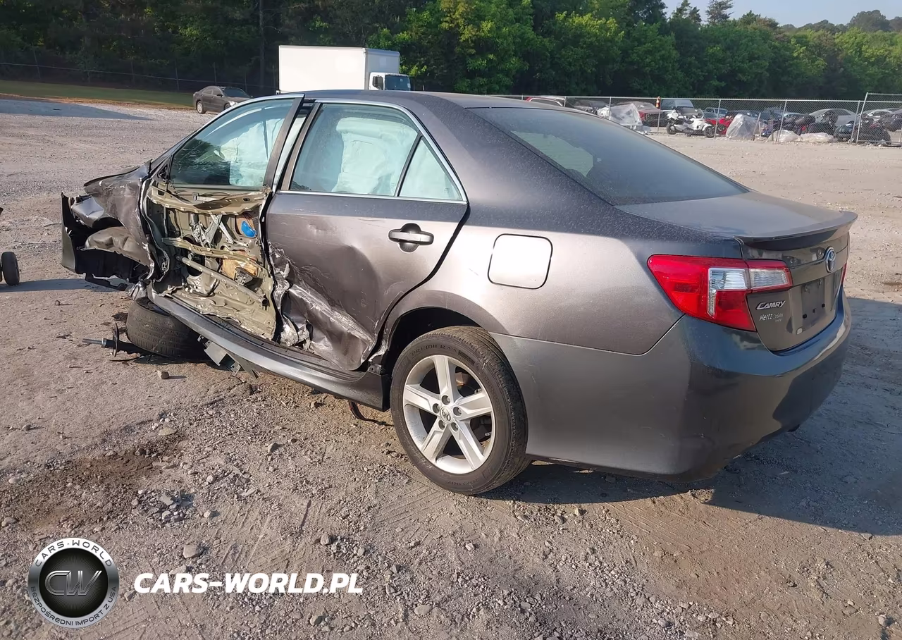 2014 Toyota Camry Se VIN:4T1BF1FK0EU344929 - 3