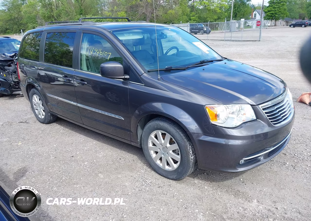 2015 Chrysler Town & Country Touring