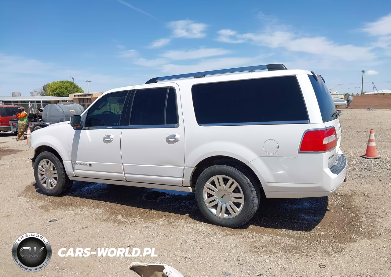 2013 Lincoln Navigator L VIN:5LMJJ3J58DEL00464 - 15