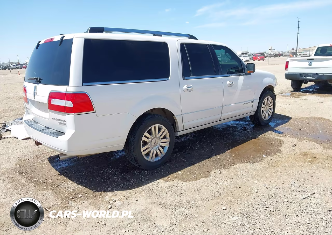 2013 Lincoln Navigator L VIN:5LMJJ3J58DEL00464 - 4