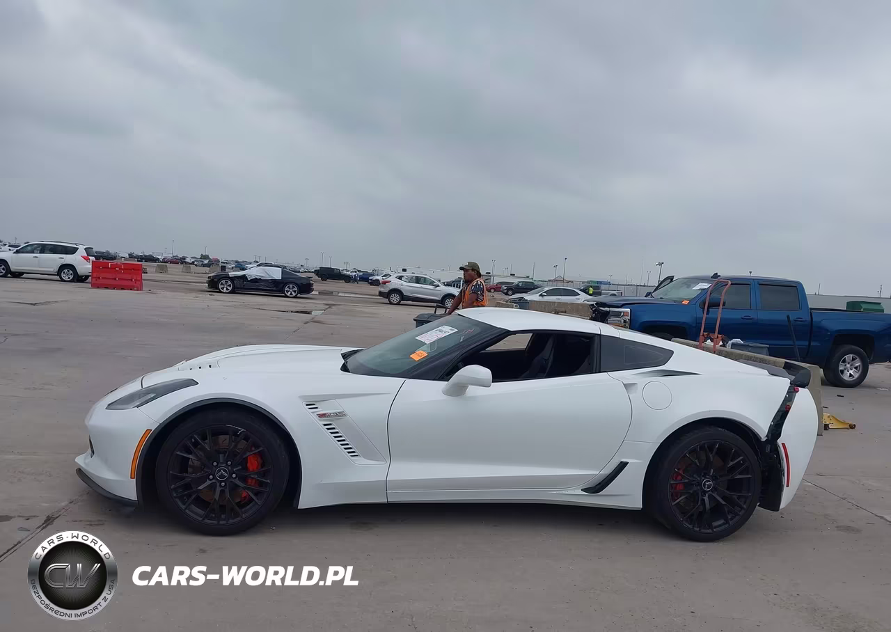 2015 Chevrolet Corvette Z06 VIN:1G1YS2D66F5604177 - 14