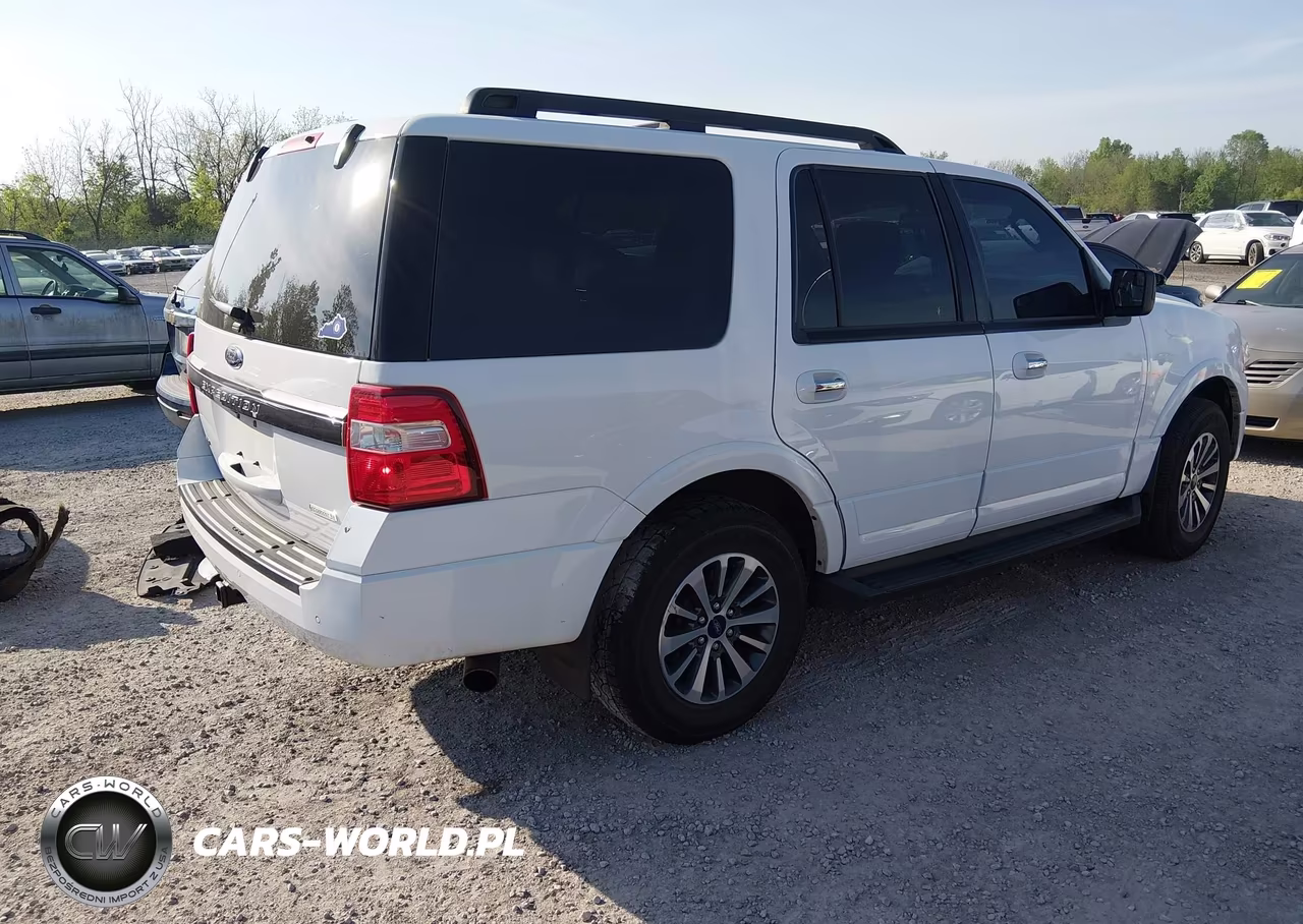 2017 Ford Expedition Xlt VIN:1FMJU1JT5HEA84446 - 4
