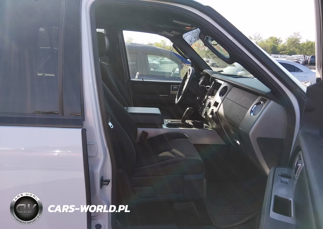 2017 Ford Expedition Xlt VIN:1FMJU1JT5HEA84446 - 5