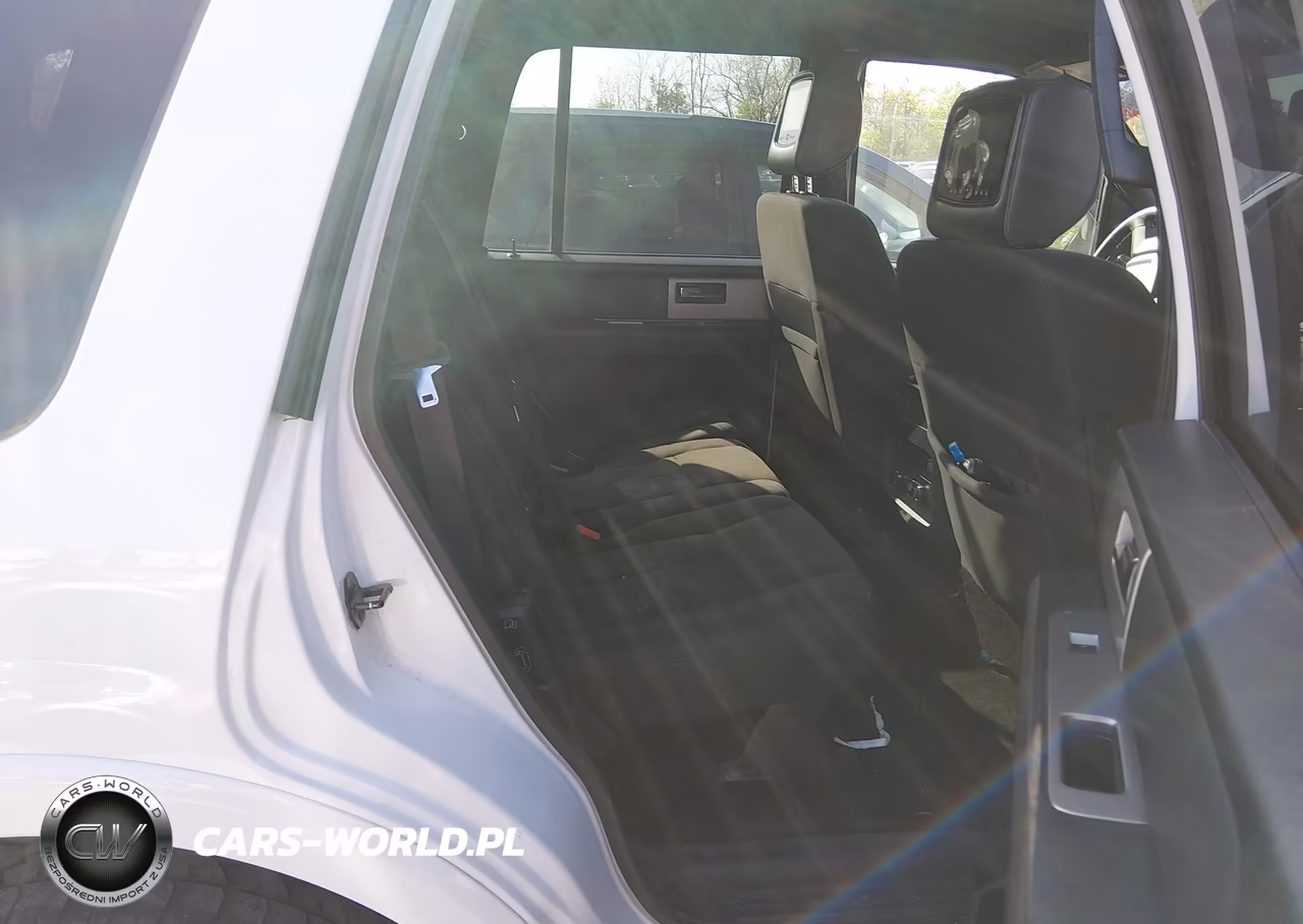 2017 Ford Expedition Xlt VIN:1FMJU1JT5HEA84446 - 8