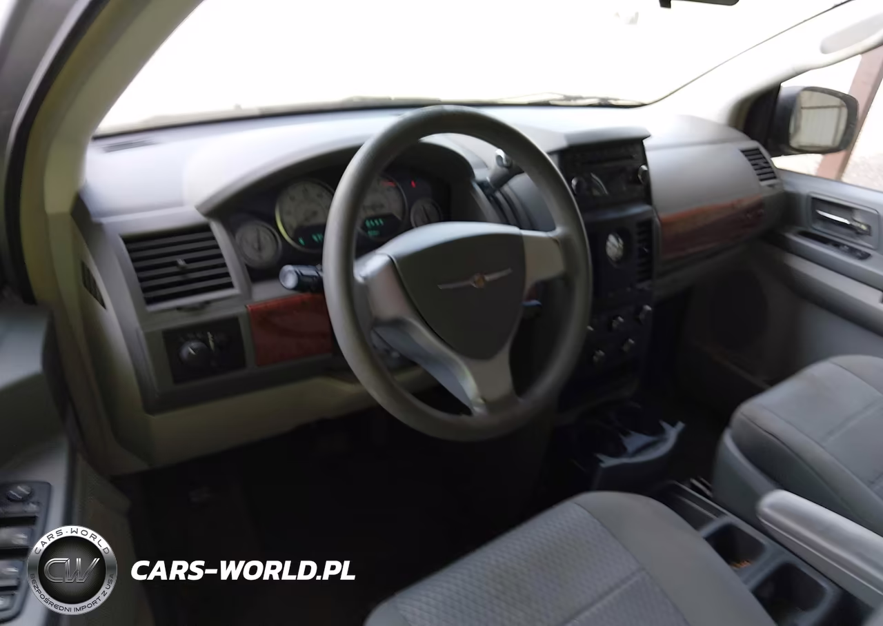 2008 Chrysler Town & Country Lx VIN:2A8HR44H38R623946 - 11
