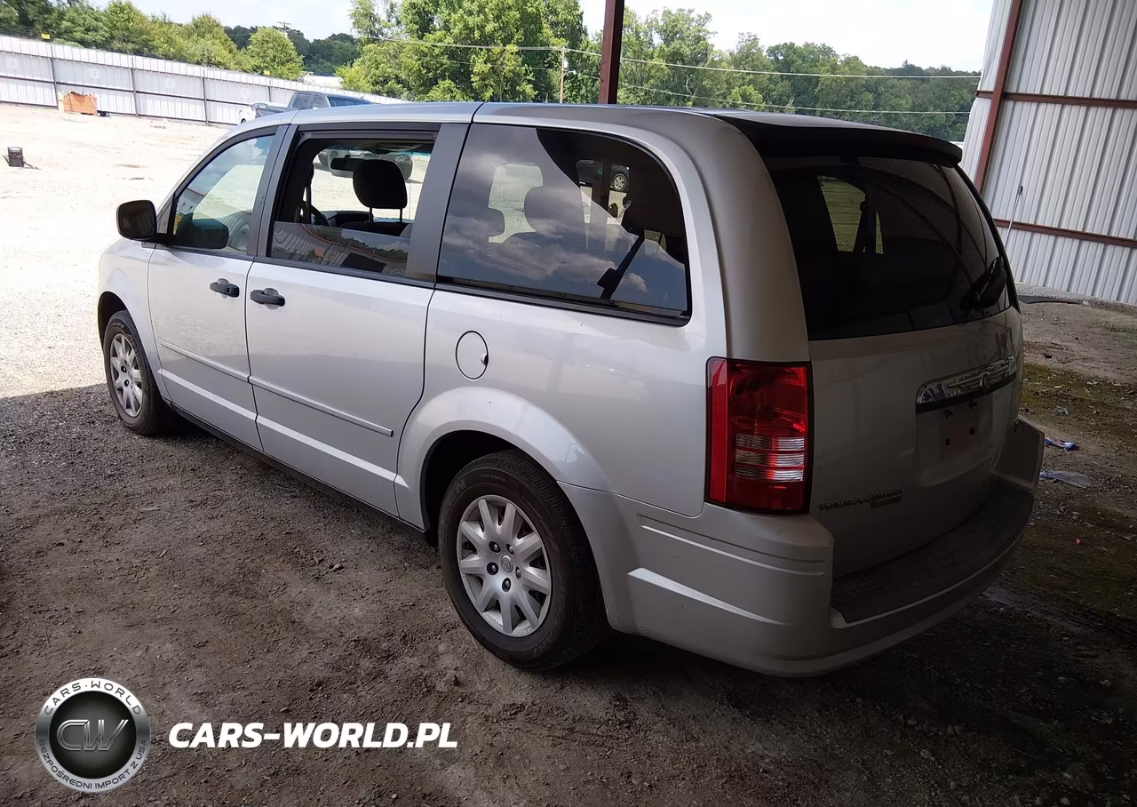 2008 Chrysler Town & Country Lx VIN:2A8HR44H38R623946 - 3