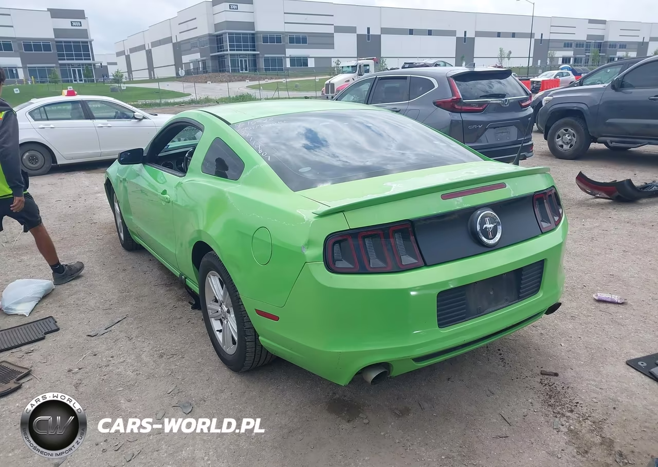 2014 Ford Mustang V6 VIN:1ZVBP8AM8E5208641 - 3