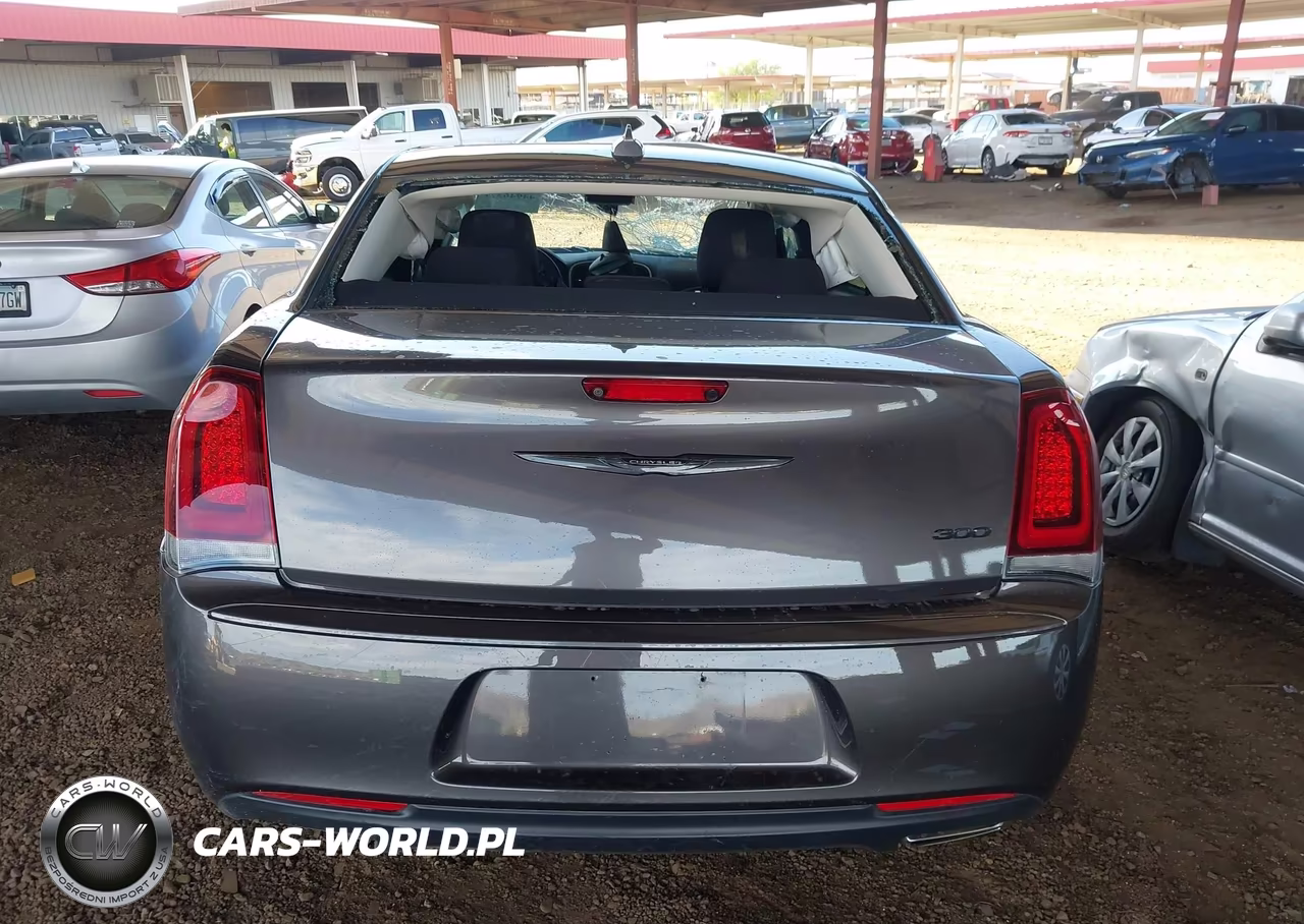 2023 Chrysler 300 Touring VIN:2C3CCAAG1PH706555 - 16