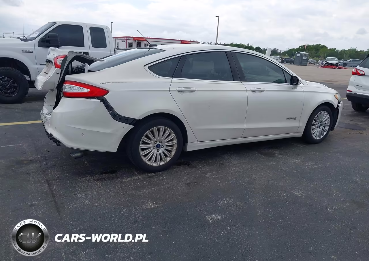 2013 Ford Fusion Hybrid Se VIN:3FA6P0LU0DR138315 - 4