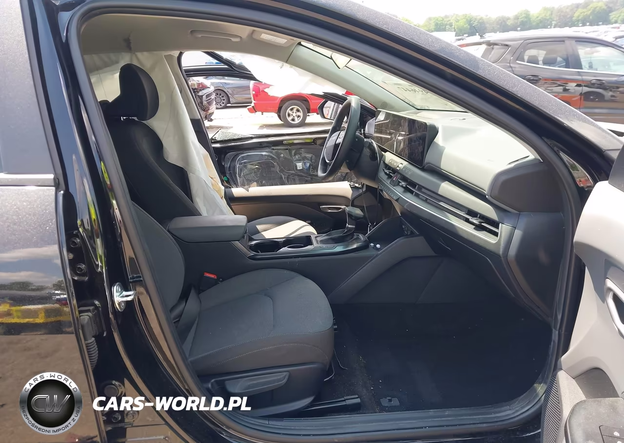 2025 Kia K4 Lxs VIN:3KPFT4DE7SE093852 - 5