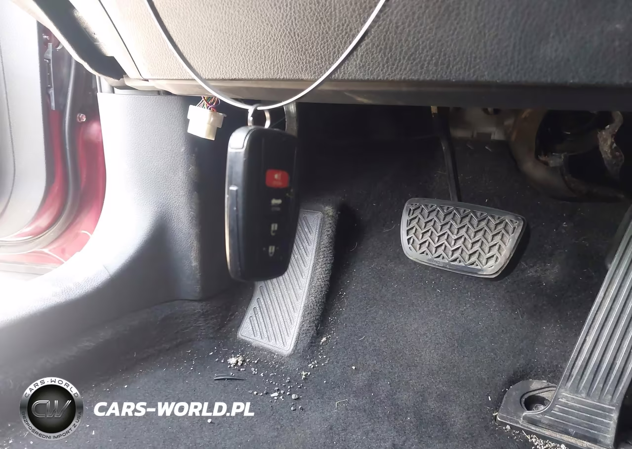 2018 Toyota Camry Se VIN:4T1B11HK8JU523435 - 11