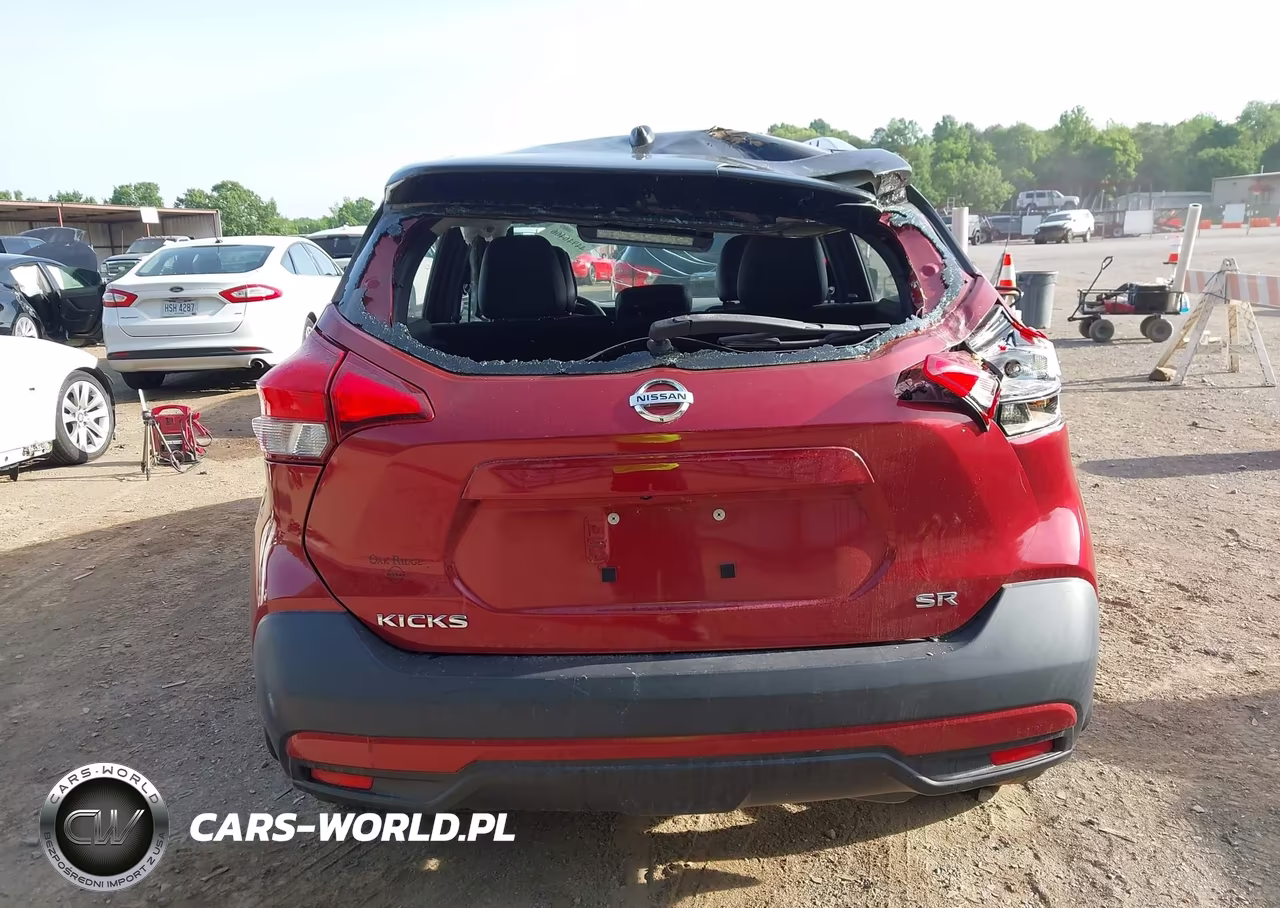 2019 Nissan Kicks Sr VIN:3N1CP5CU6KL566323 - 16