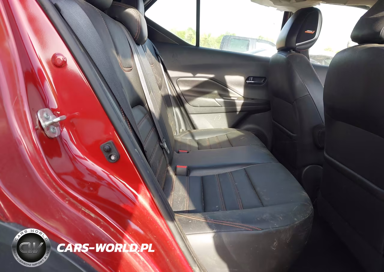 2019 Nissan Kicks Sr VIN:3N1CP5CU6KL566323 - 8