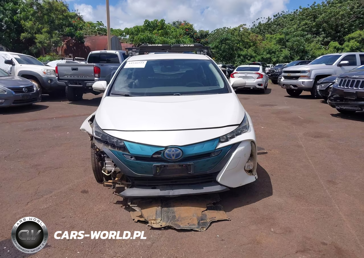 2017 Toyota Prius Prime Advanced VIN:JTDKARFP5H3004120 - 12