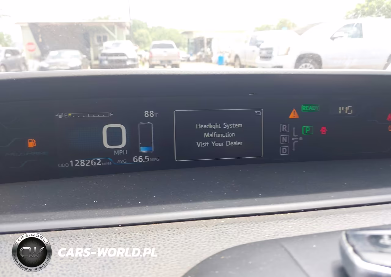 2017 Toyota Prius Prime Advanced VIN:JTDKARFP5H3004120 - 7