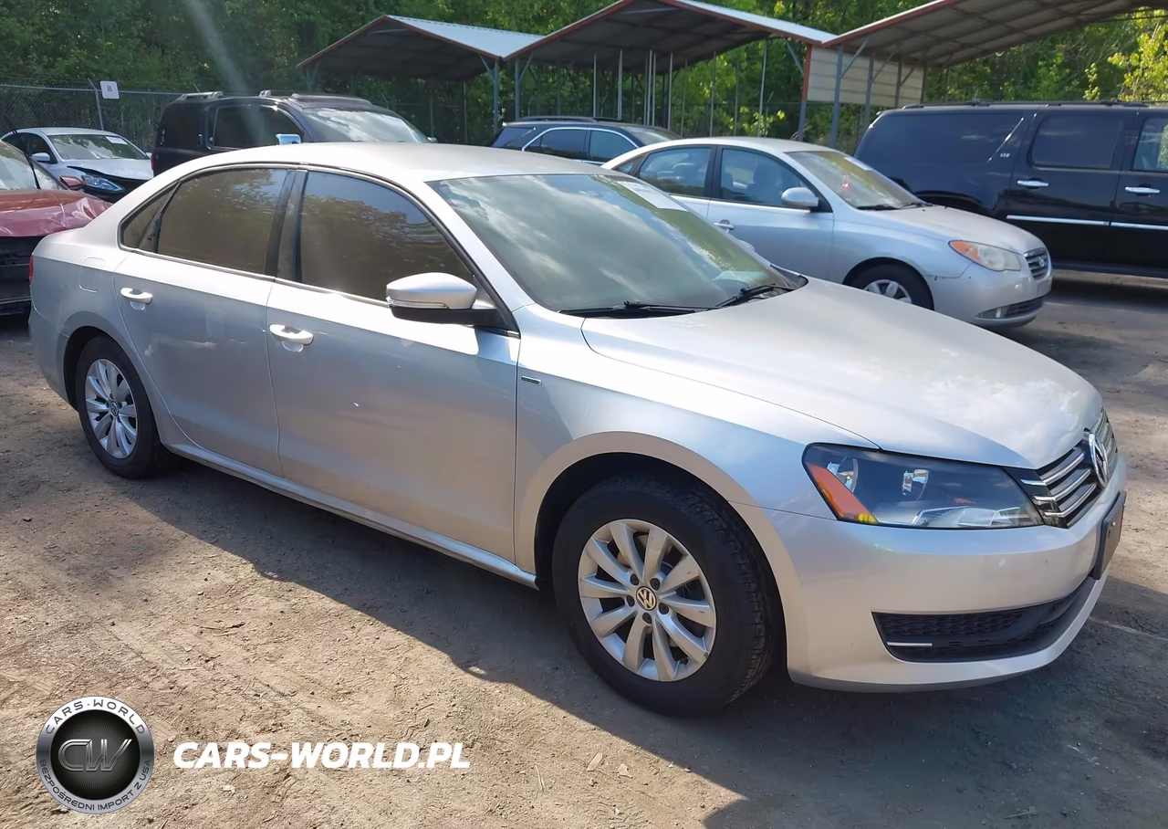 2014 Volkswagen Passat 1.8T Wolfsburg Edition – zdjęcie 1 z 16