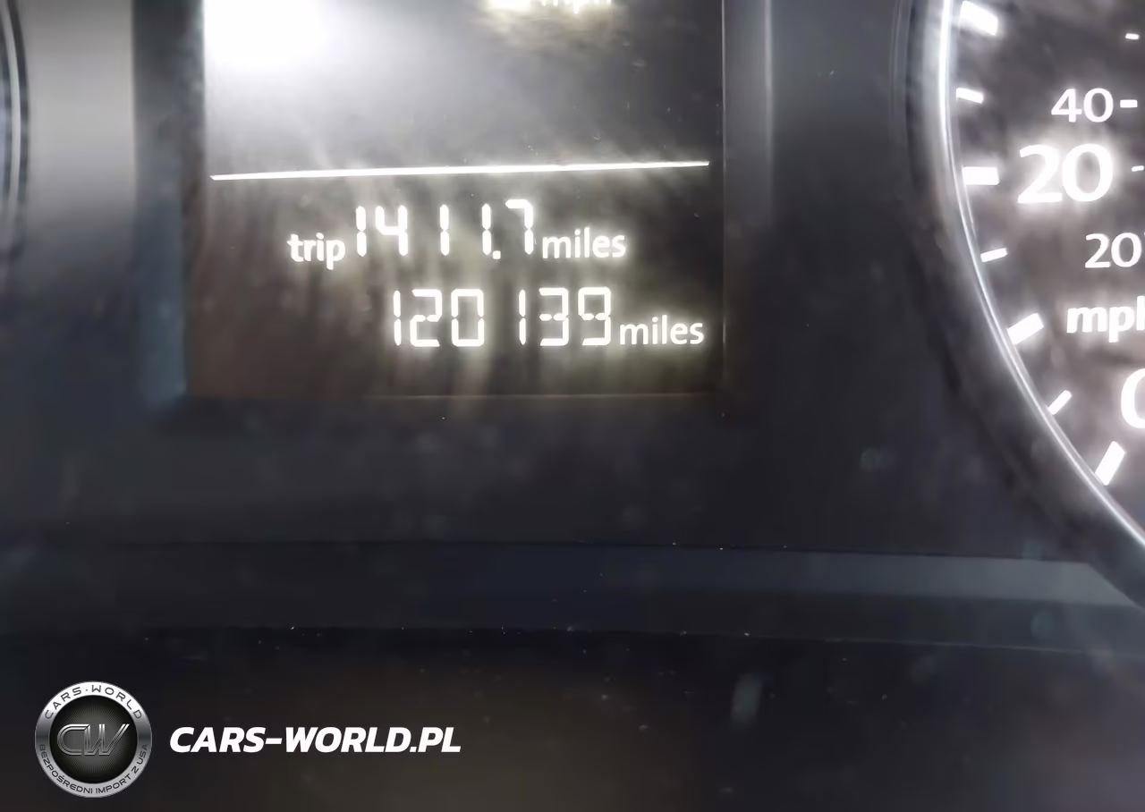 2014 Volkswagen Passat 1.8T Wolfsburg Edition VIN:1VWAT7A36EC067704 - 15