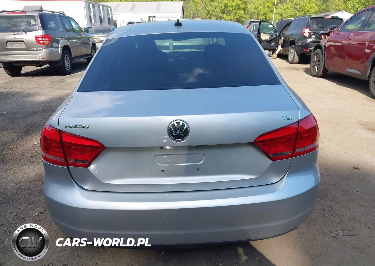 2014 Volkswagen Passat 1.8T Wolfsburg Edition VIN:1VWAT7A36EC067704 - 16