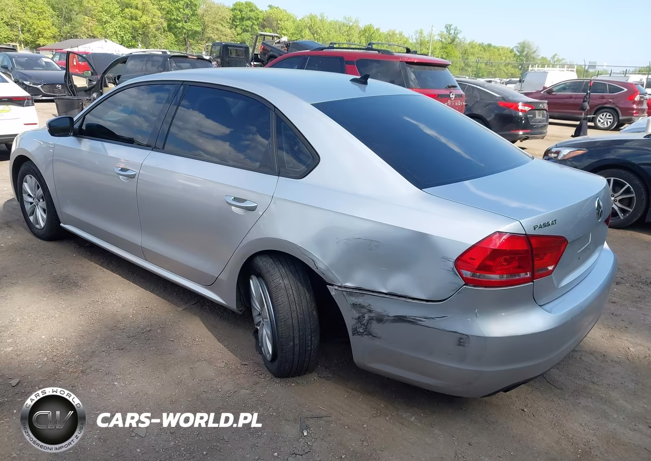 2014 Volkswagen Passat 1.8T Wolfsburg Edition VIN:1VWAT7A36EC067704 - 3