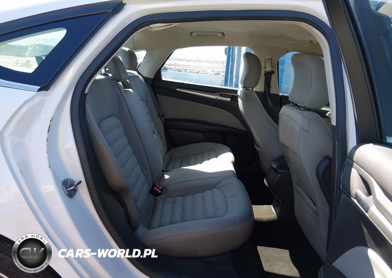 2015 Ford Fusion S VIN:3FA6P0G74FR226601 - 8