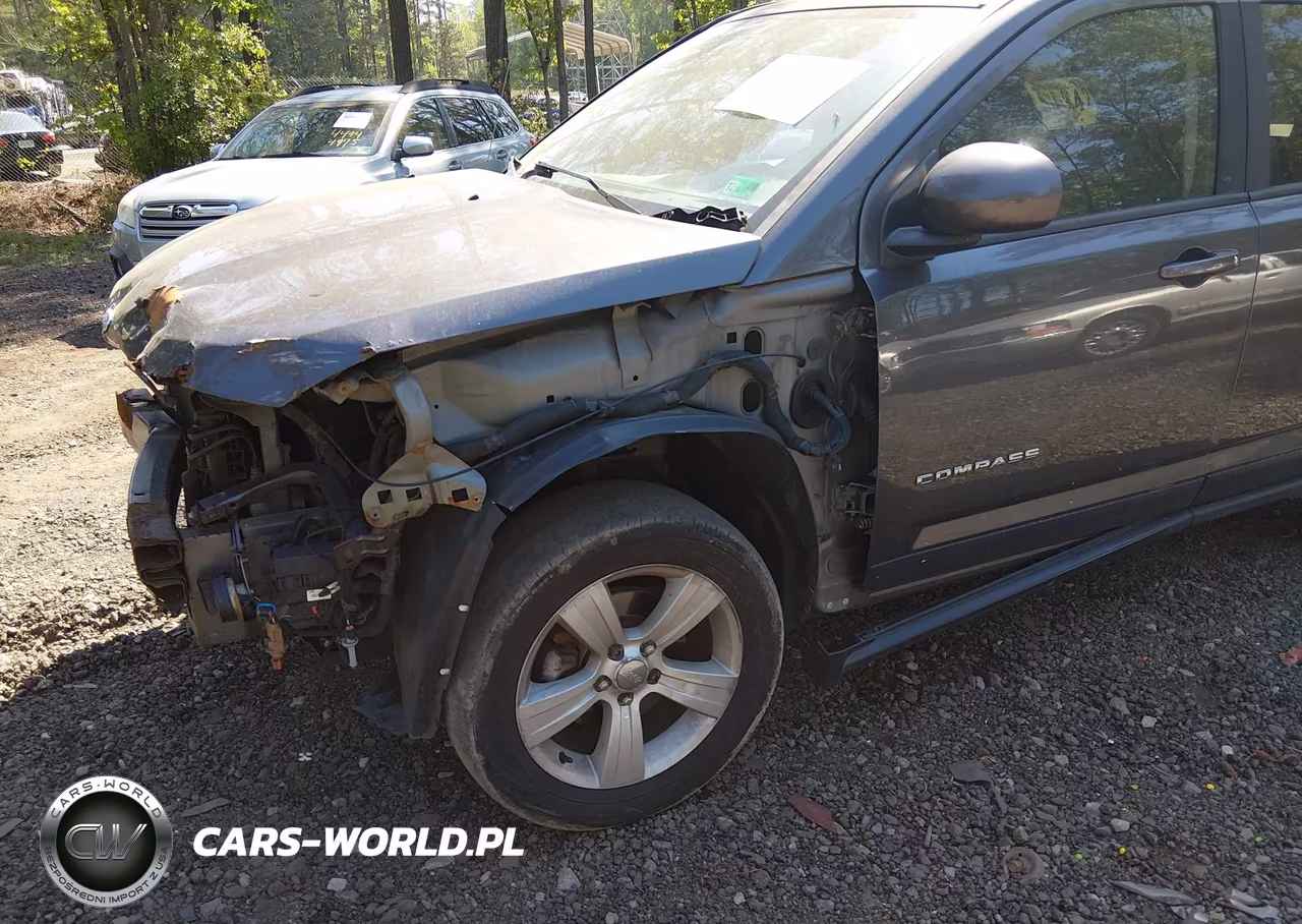 2016 Jeep Compass Latitude VIN:1C4NJDEB7GD745268 - 15