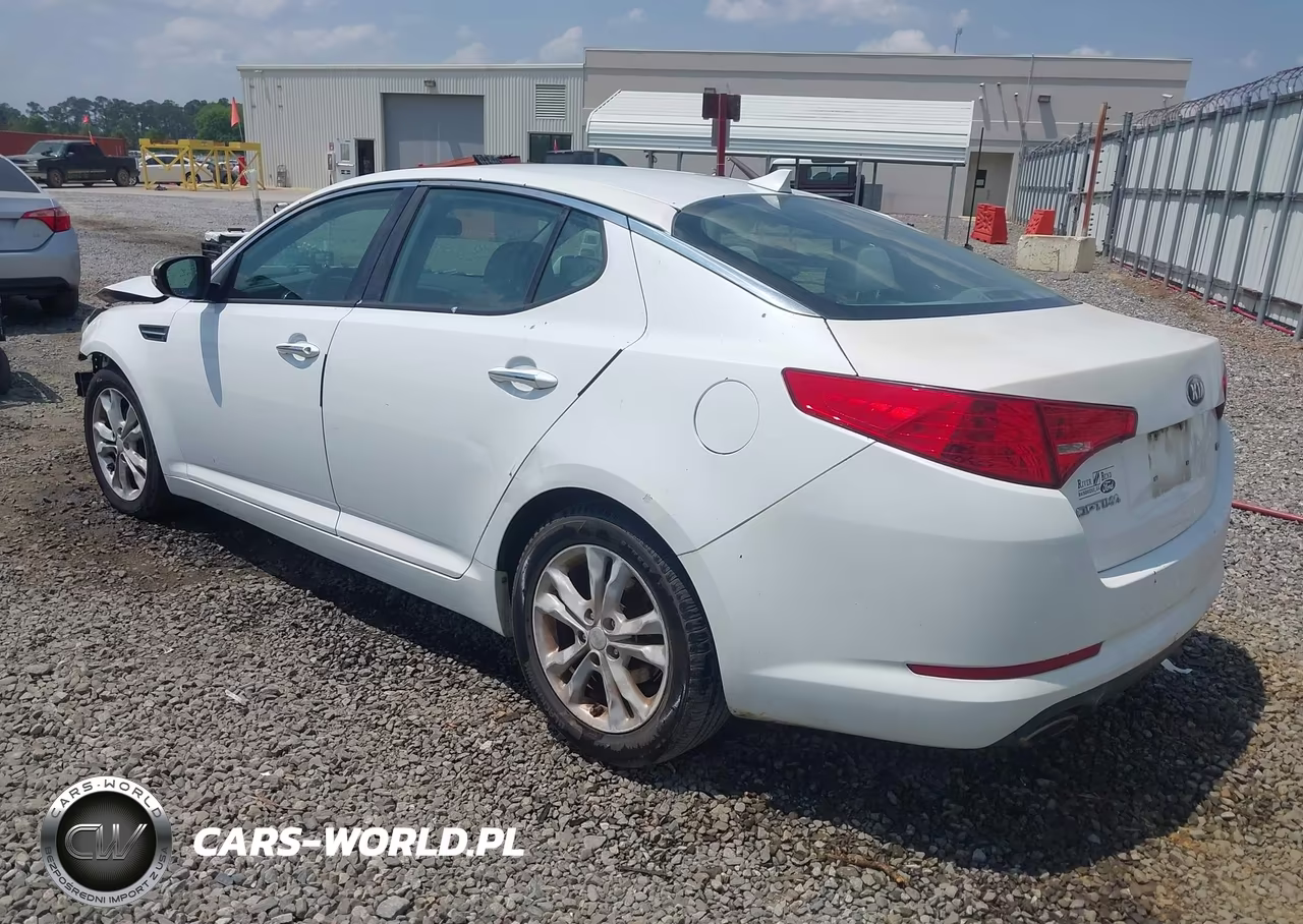 2013 Kia Optima Lx VIN:5XXGM4A72DG094196 - 3