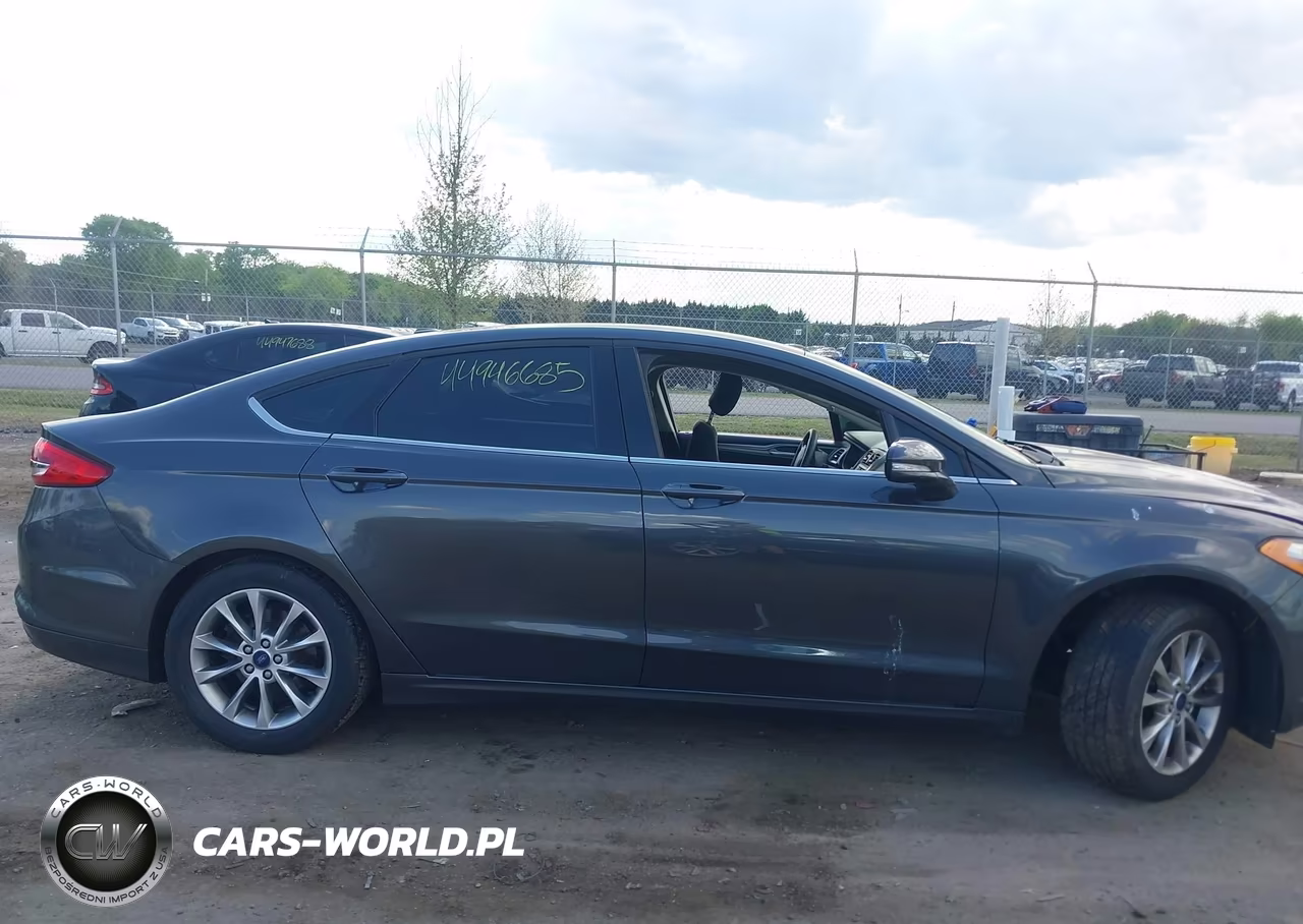 2017 Ford Fusion Se VIN:3FA6P0H70HR218819 - 13