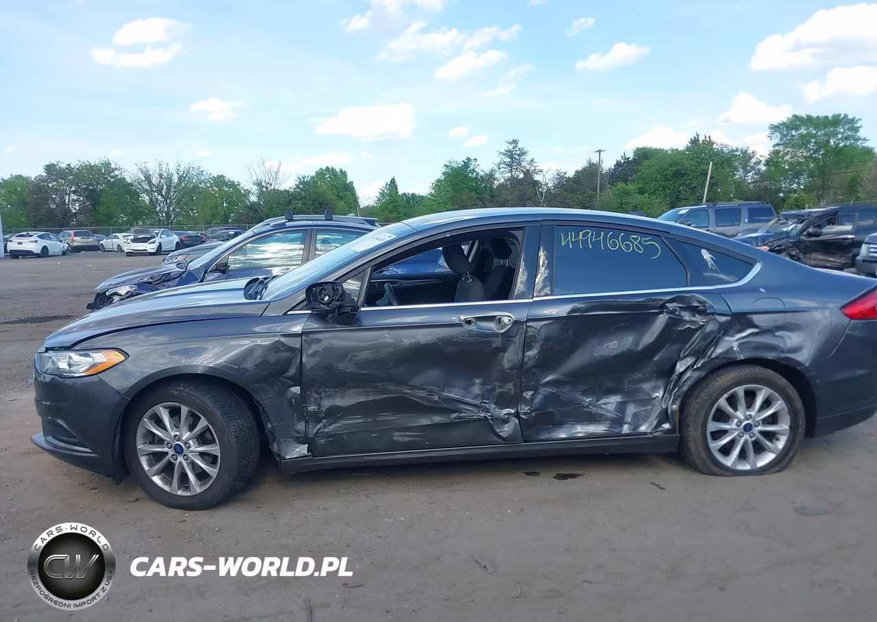 2017 Ford Fusion Se VIN:3FA6P0H70HR218819 - 14