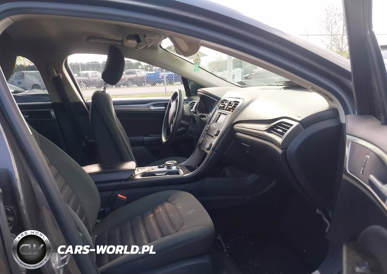 2017 Ford Fusion Se VIN:3FA6P0H70HR218819 - 5