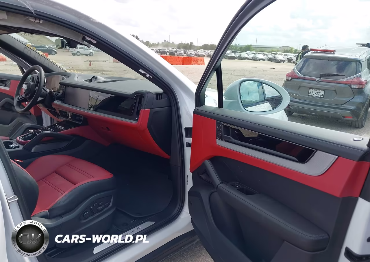 2026 Porsche Cayenne Coupe S VIN:WP1BL2AY0TDA50036 - 5