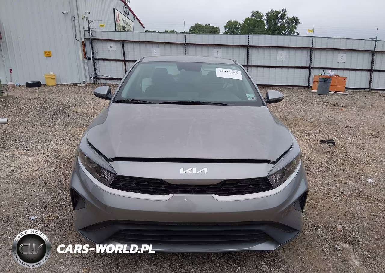 2024 Kia Forte Lxs VIN:3KPF24AD7RE728688 - 13