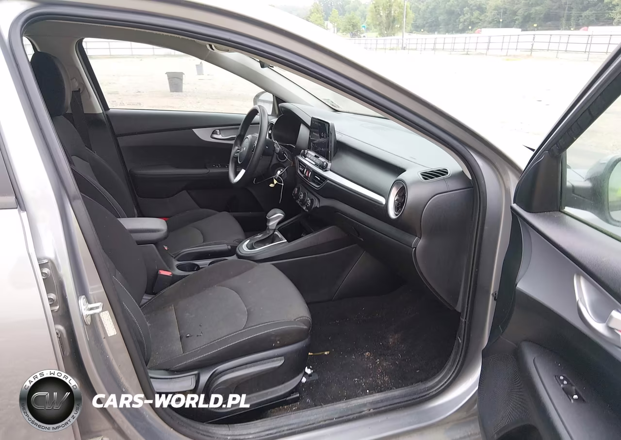 2024 Kia Forte Lxs VIN:3KPF24AD7RE728688 - 5