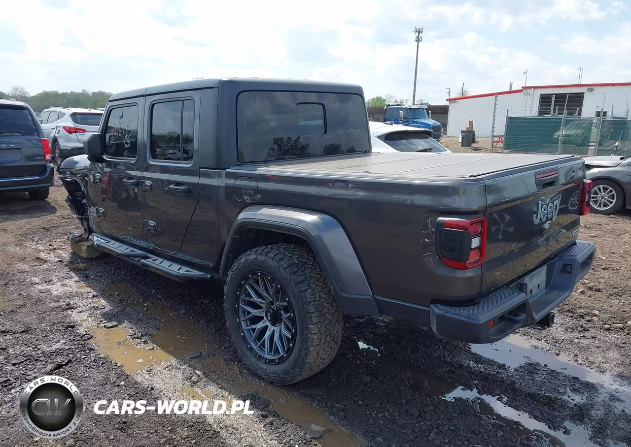 2021 Jeep Gladiator Overland 4X4 VIN:1C6HJTFG6ML600605 - 3