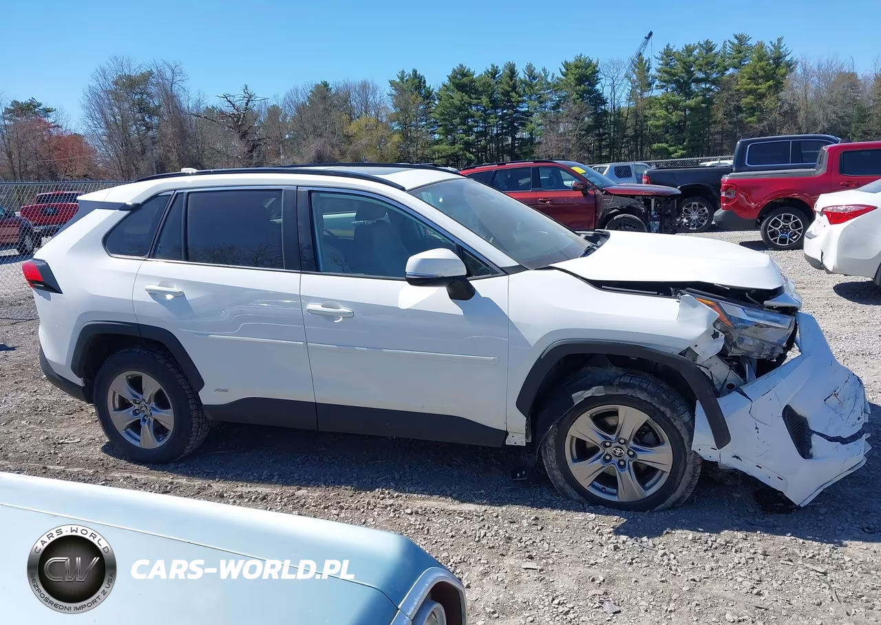 2022 Toyota Rav4 Hybrid Xle VIN:2T3RWRFV4NW134543 - 13