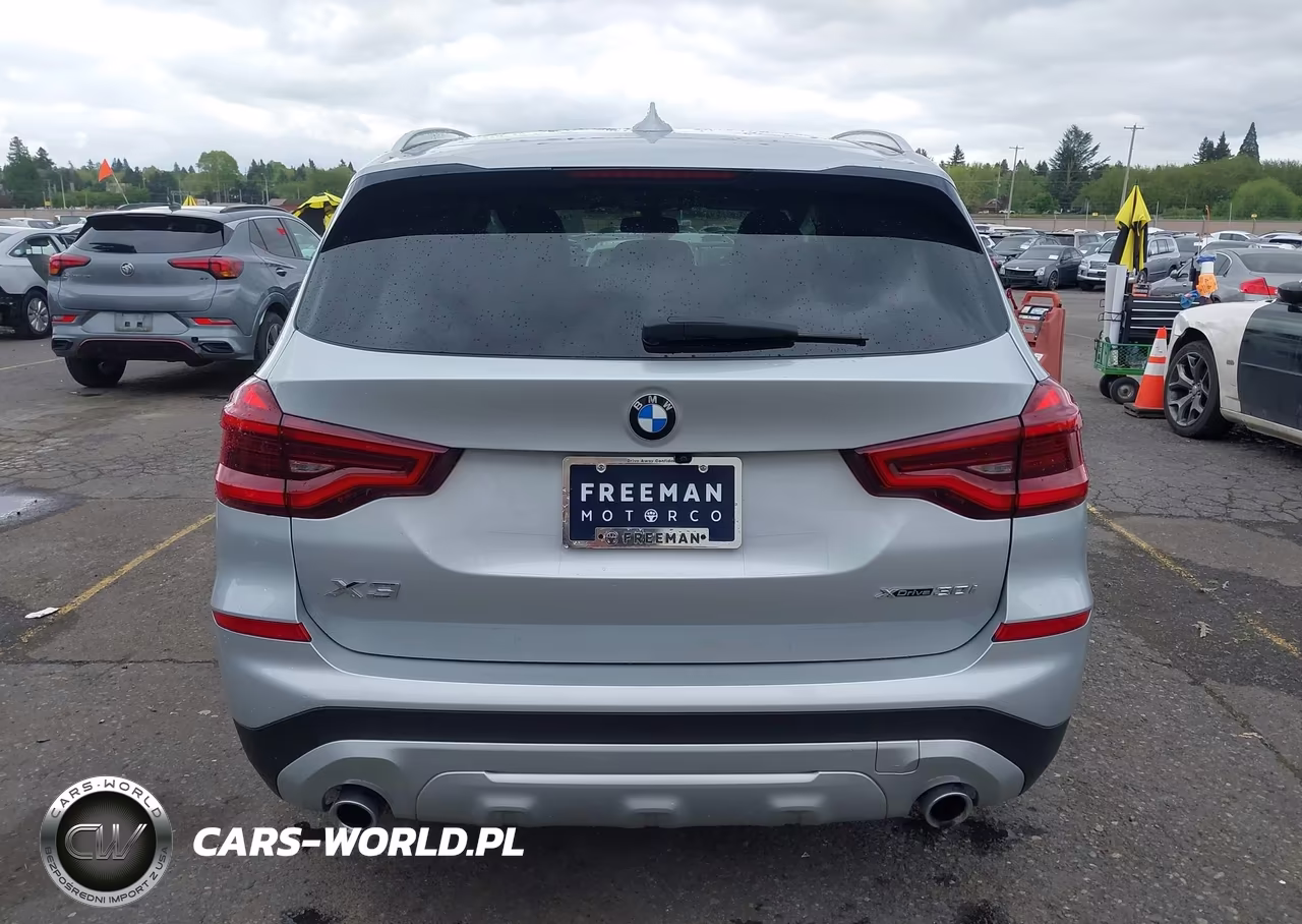 2018 BMW X3 xDrive30I VIN:5UXTR9C51JLD73211 - 16