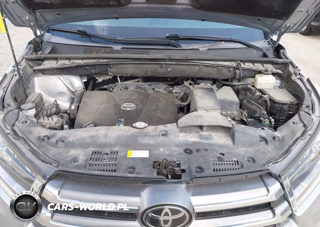 2018 Toyota Highlander Limited Platinum VIN:5TDDZRFH0JS876865 - 10