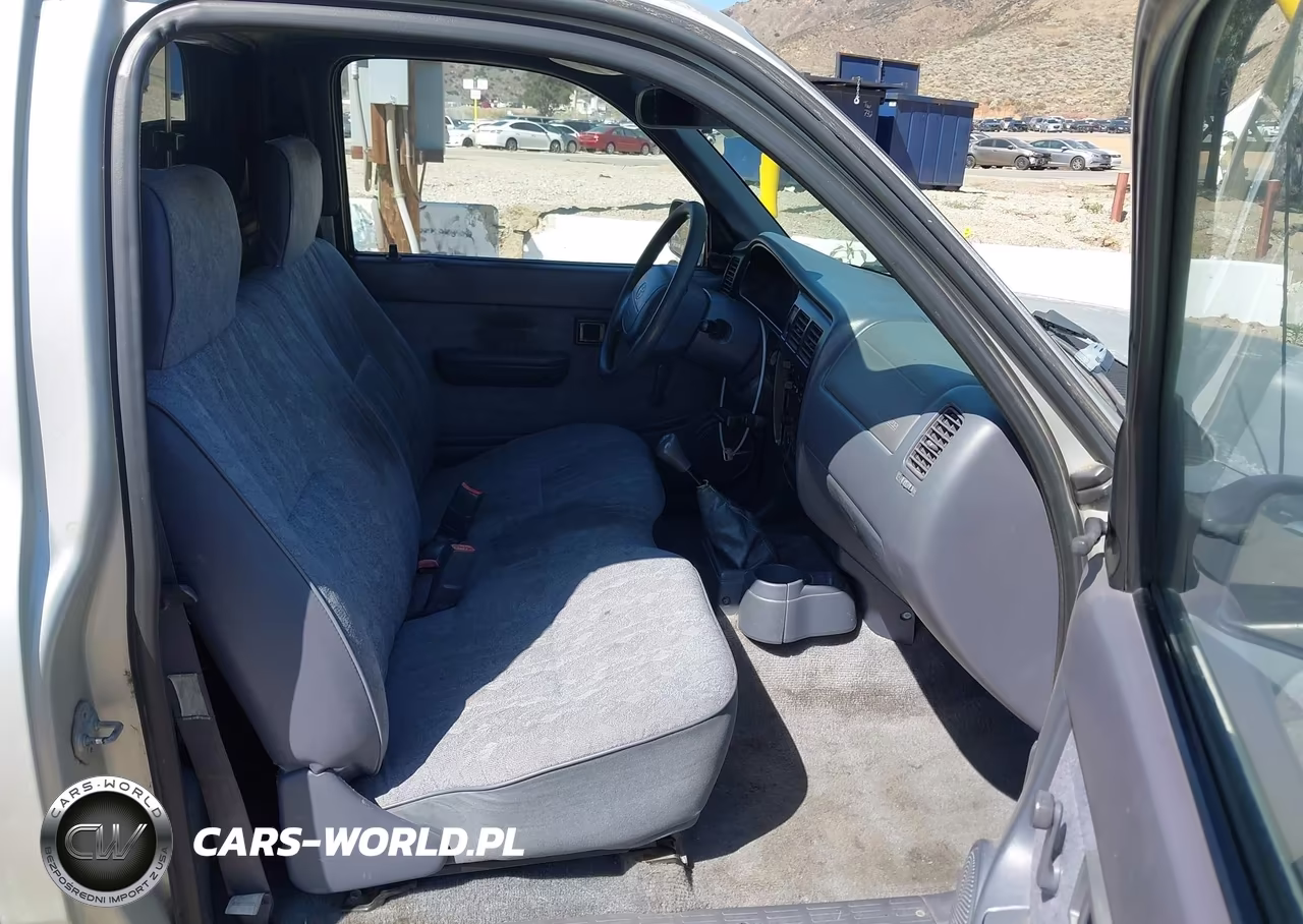 2000 Toyota Tacoma VIN:5TENL42N0YZ713733 - 5