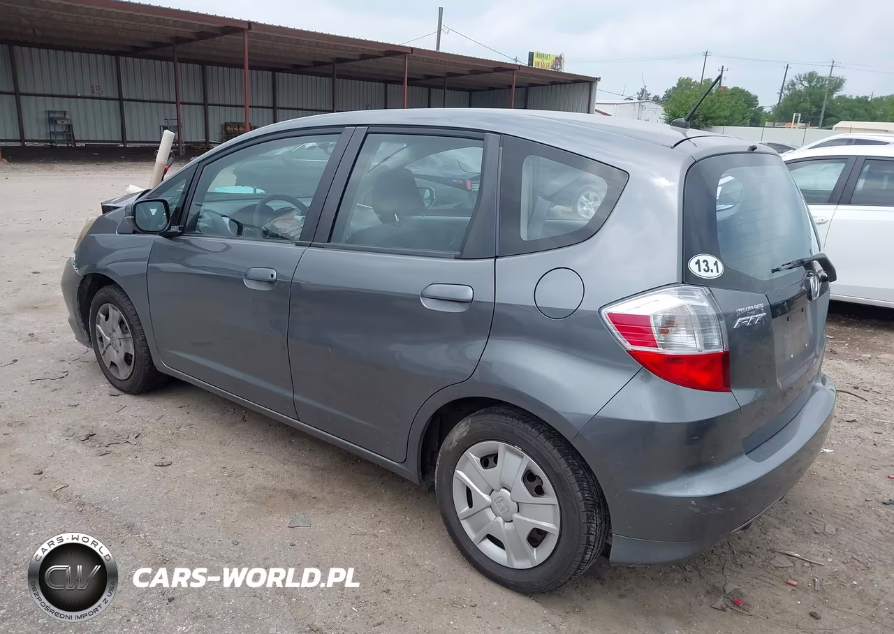 2012 Honda Fit VIN:JHMGE8H37CC032670 - 3