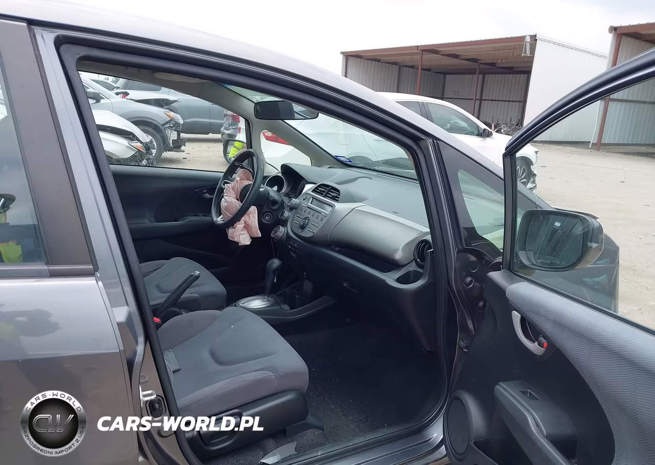 2012 Honda Fit VIN:JHMGE8H37CC032670 - 5