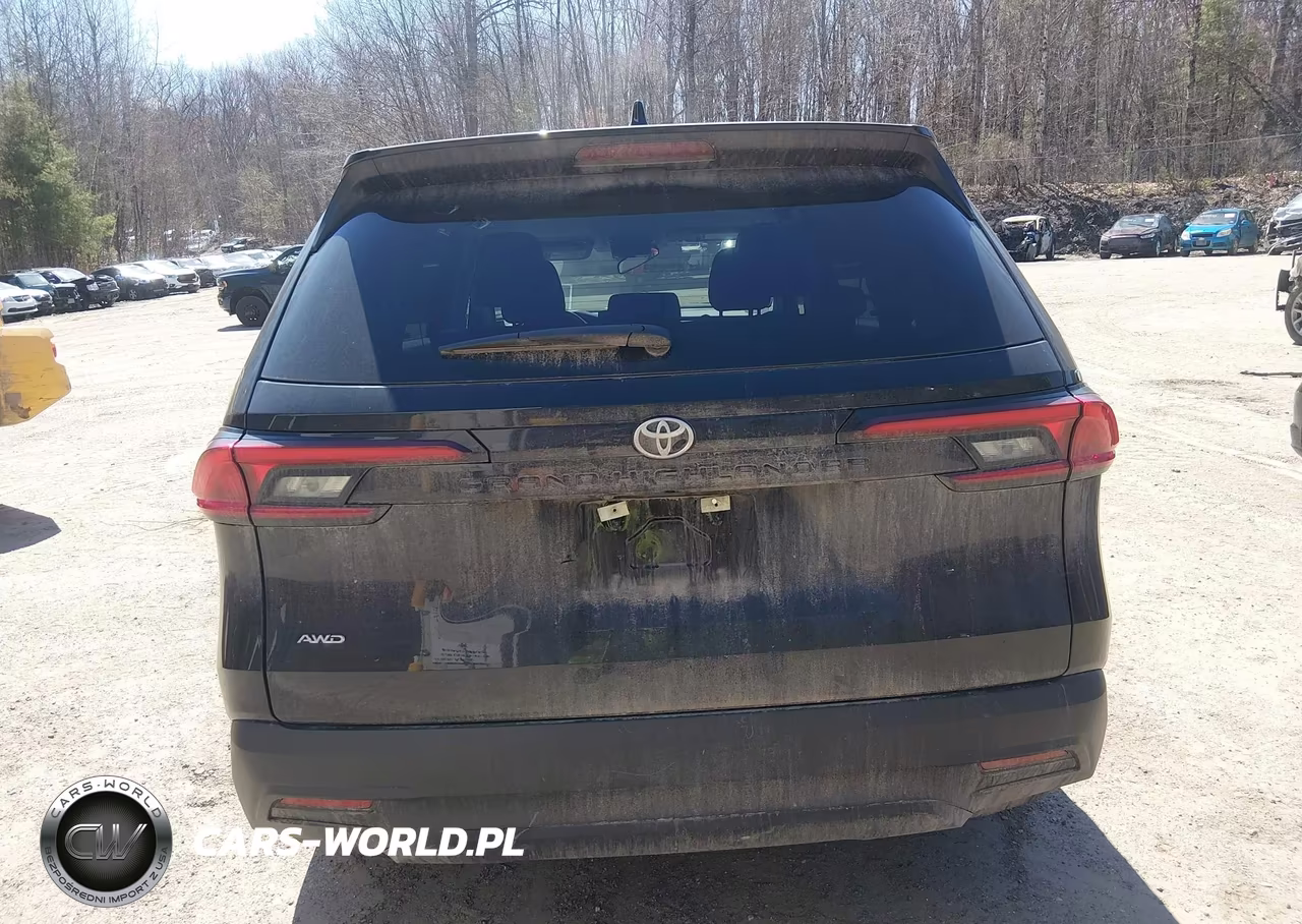 2025 Toyota Grand Highlander Le VIN:5TDAAAB5XSS091729 - 16