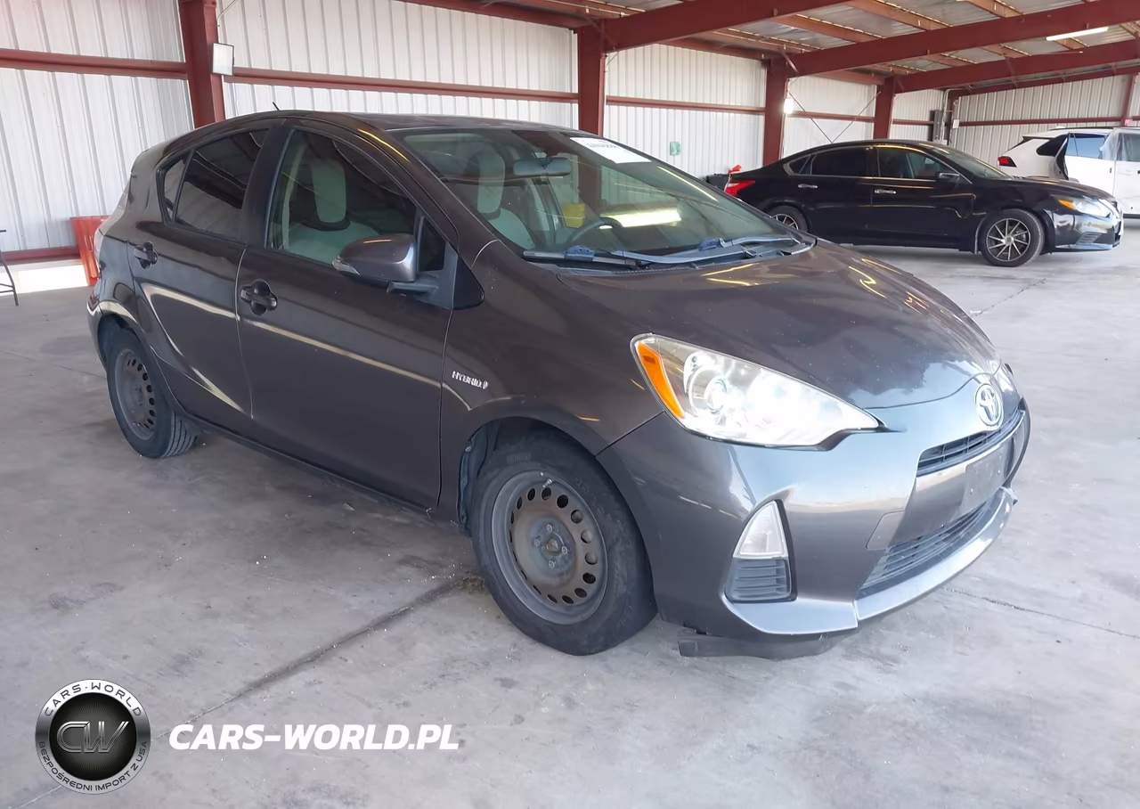 2013 Toyota Prius C One