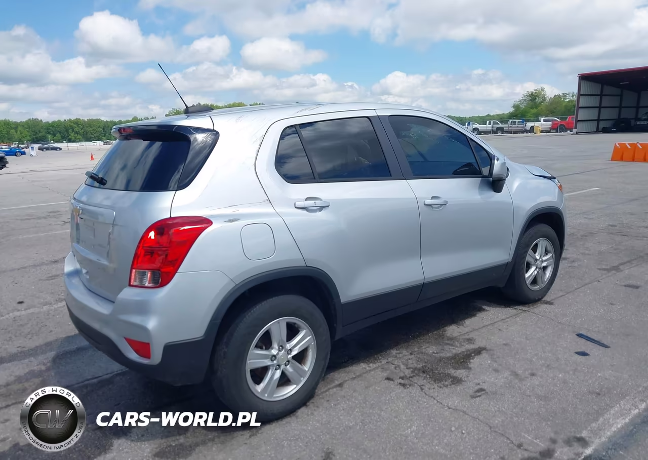 2022 Chevrolet Trax Awd Ls VIN:KL7CJNSM4NB547918 - 4